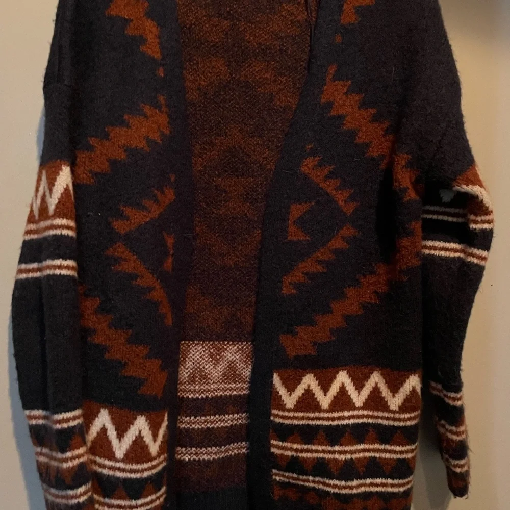 Cardigan - Picture 1 of 3